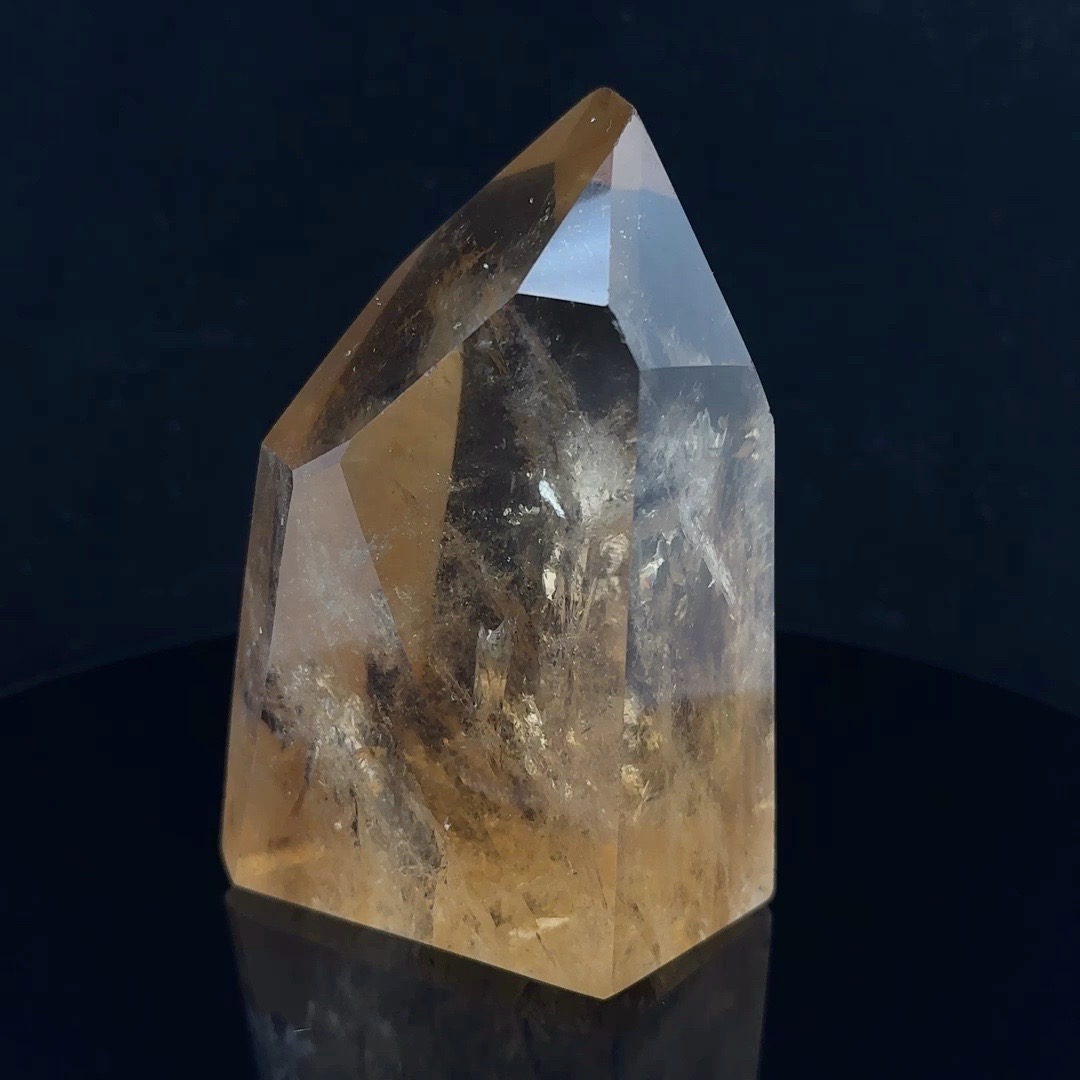 Polished citrine point - Image 3