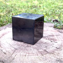 Alternative view of Grand cube de shungite