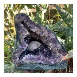 Géode d'améthyste 13,3kg avec cristallisation de calcite