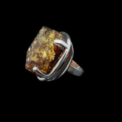 Alternative view of Bague en ambre facetté réglable