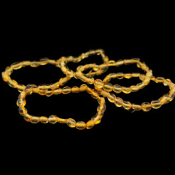 Alternative view of Bracelet bébé perles ovales en ambre miel