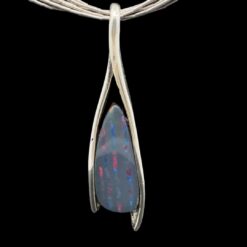 Pendentif en opale bleu gris et argent 925