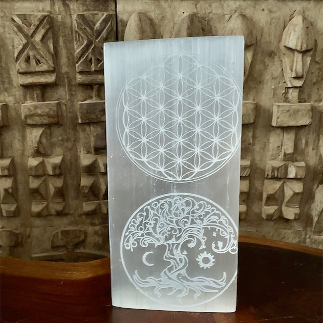Large rectangular selenite plate