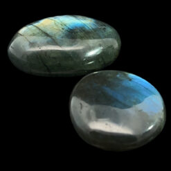 Alternative view of Galet de labradorite 3-4 cm