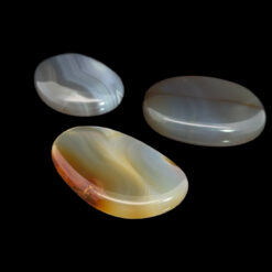 Flat agate pebble