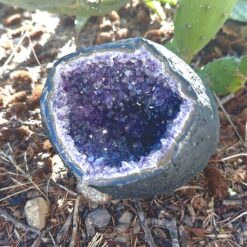 Domed amethyst geode