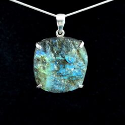 Pendentif carré en labradorite brute et argent 925