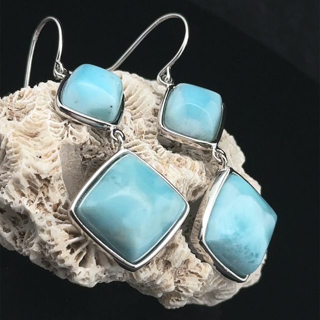 Diamond-shaped larimar and rhodium-plated 925 silver earrings - Image 3