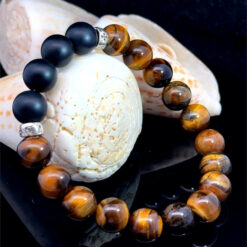 Alternative view of Bracelet oeil de tigre et onyx dépoli 10mm