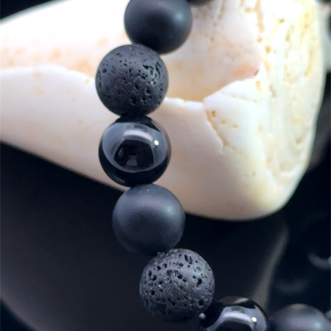 10 mm polished, frosted onyx and lava stone bracelet - Image 2