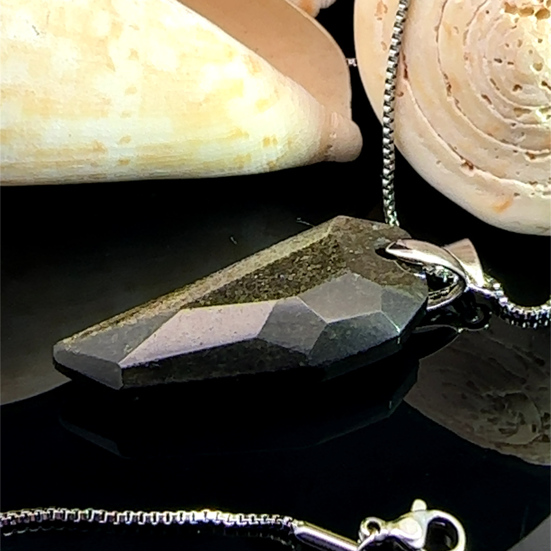 Men’s freeform golden obsidian pendant - Image 3