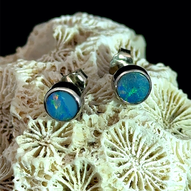 Opal and platinum-plated silver stud earrings