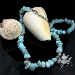 Collier enfant en larimar avec pendentif licorne