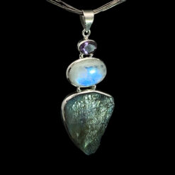 Alternative view of Pendentif 3 pierres labradorite améthyste et pierre de lune