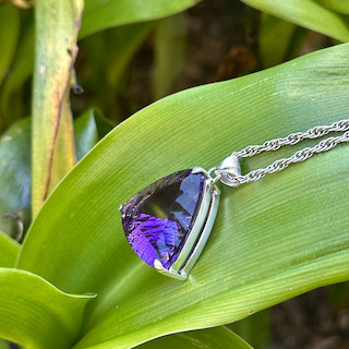 Faceted amethyst and silver pendant - Image 2