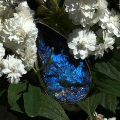 Pendentif goutte en labradorite brute bleue et argent 925