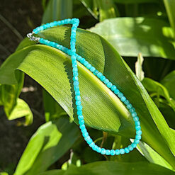 Collier en amazonite perles carrées facettées
