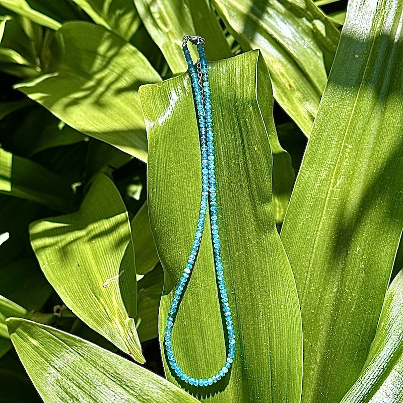Apatite necklace - faceted rondelles - Image 4