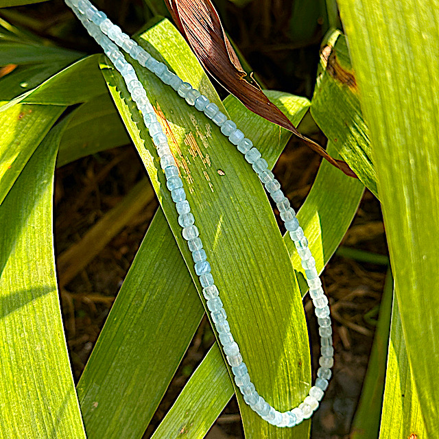 Aquamarine necklace with faceted square beads