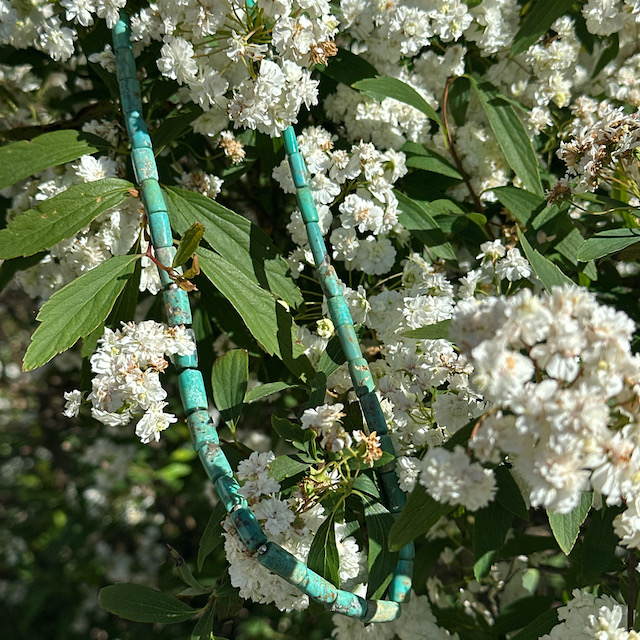 Turquoise tube bead necklace - Image 3