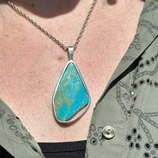 Freeform turquoise and 925 silver pendant - Image 3