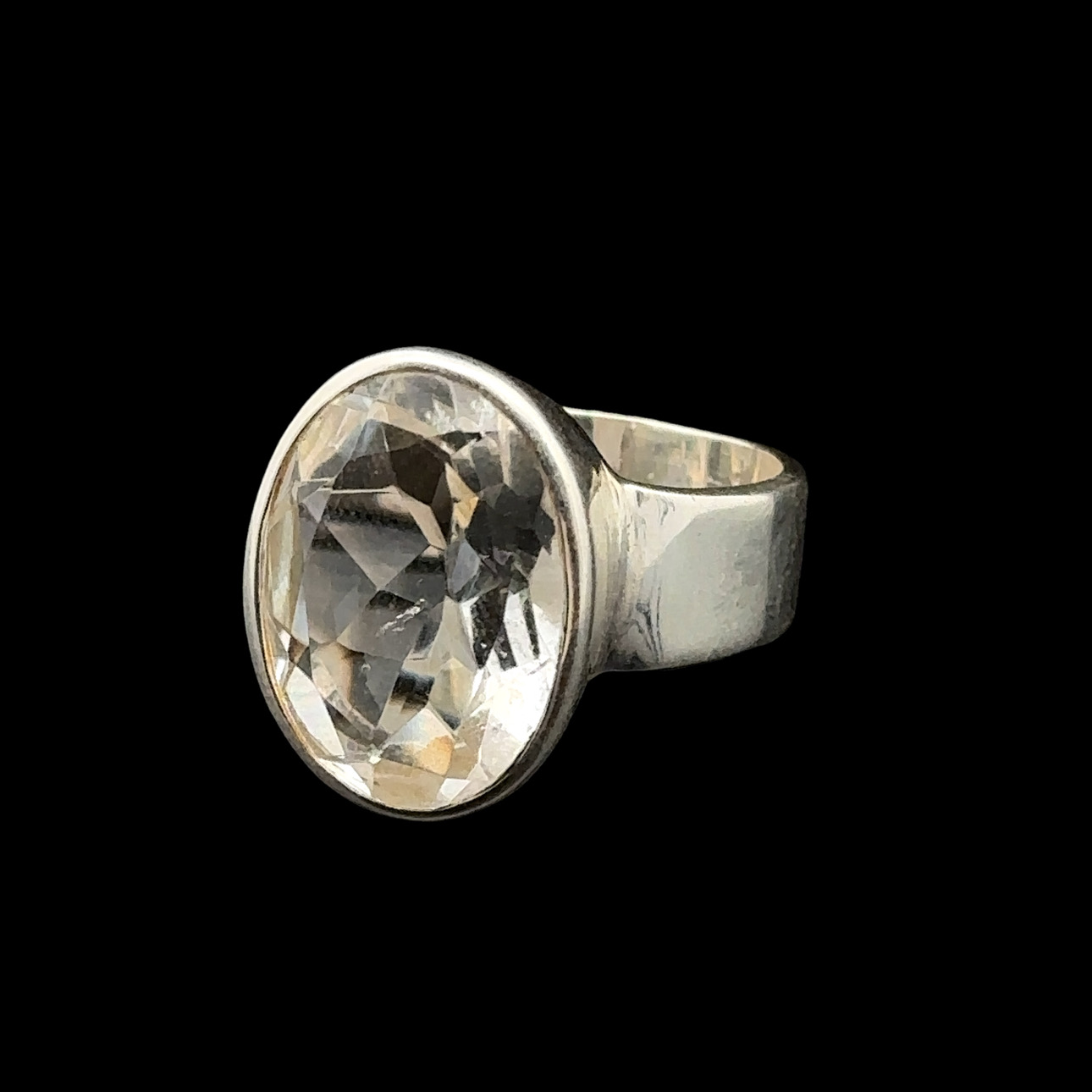 Oval faceted rock crystal ring Size 57 - Image 2