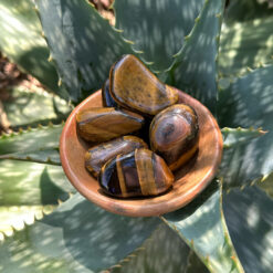 Tumbled tiger’s eye stone 4–4.5 cm