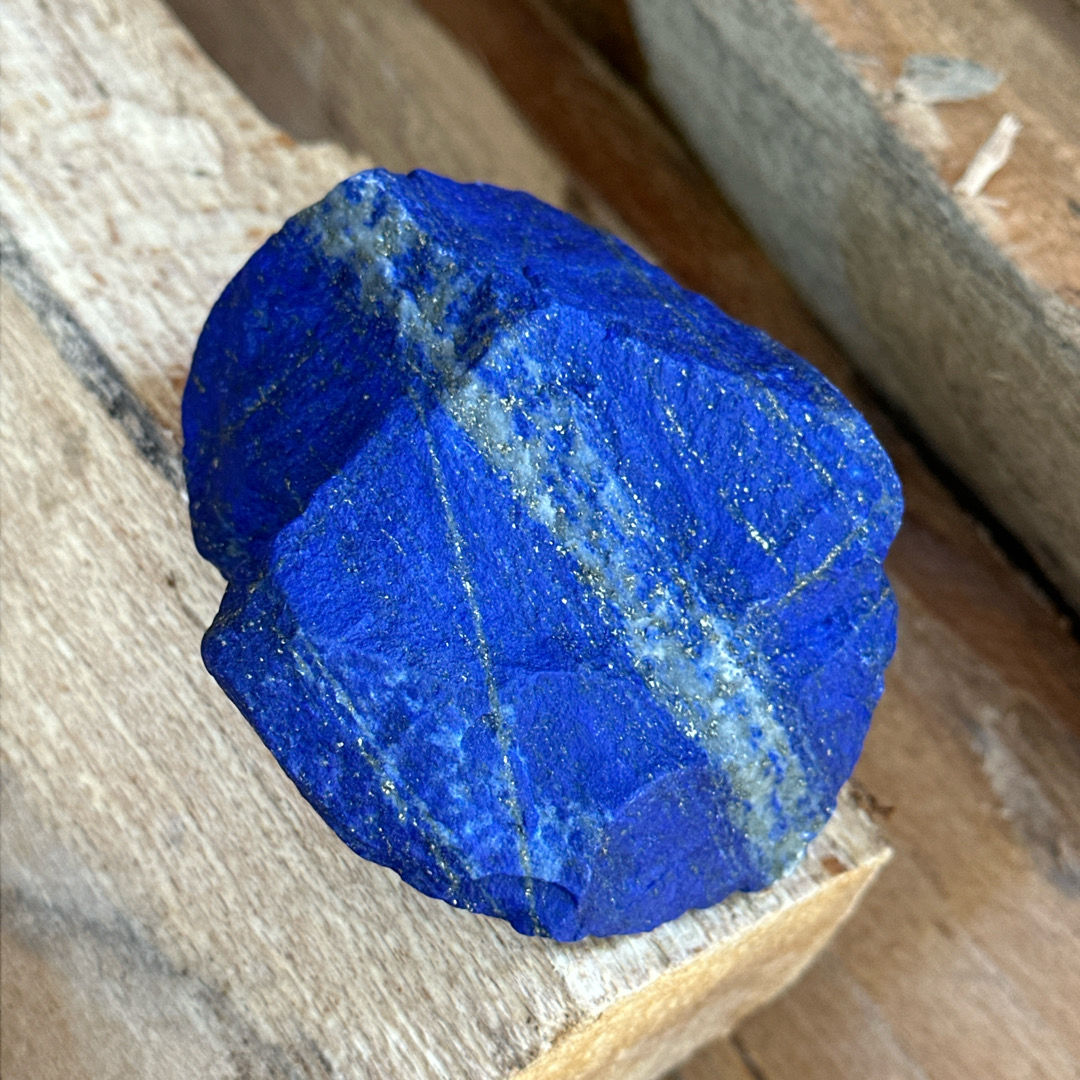Raw AAA-grade lapis lazuli - Image 3