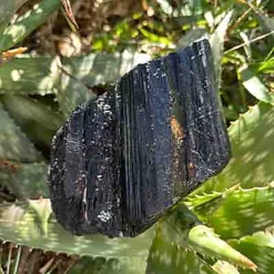 Alternative view of Tourmaline noire brute 2,66kg