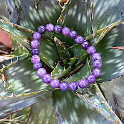 Alternative view of Bracelet pierre rondes en lépidolite qualité supérieure