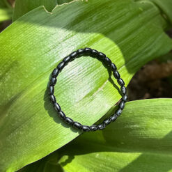 Alternative view of Bracelet tourmaline noire forme grains