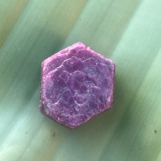 Raw ruby - 2.5 cm
