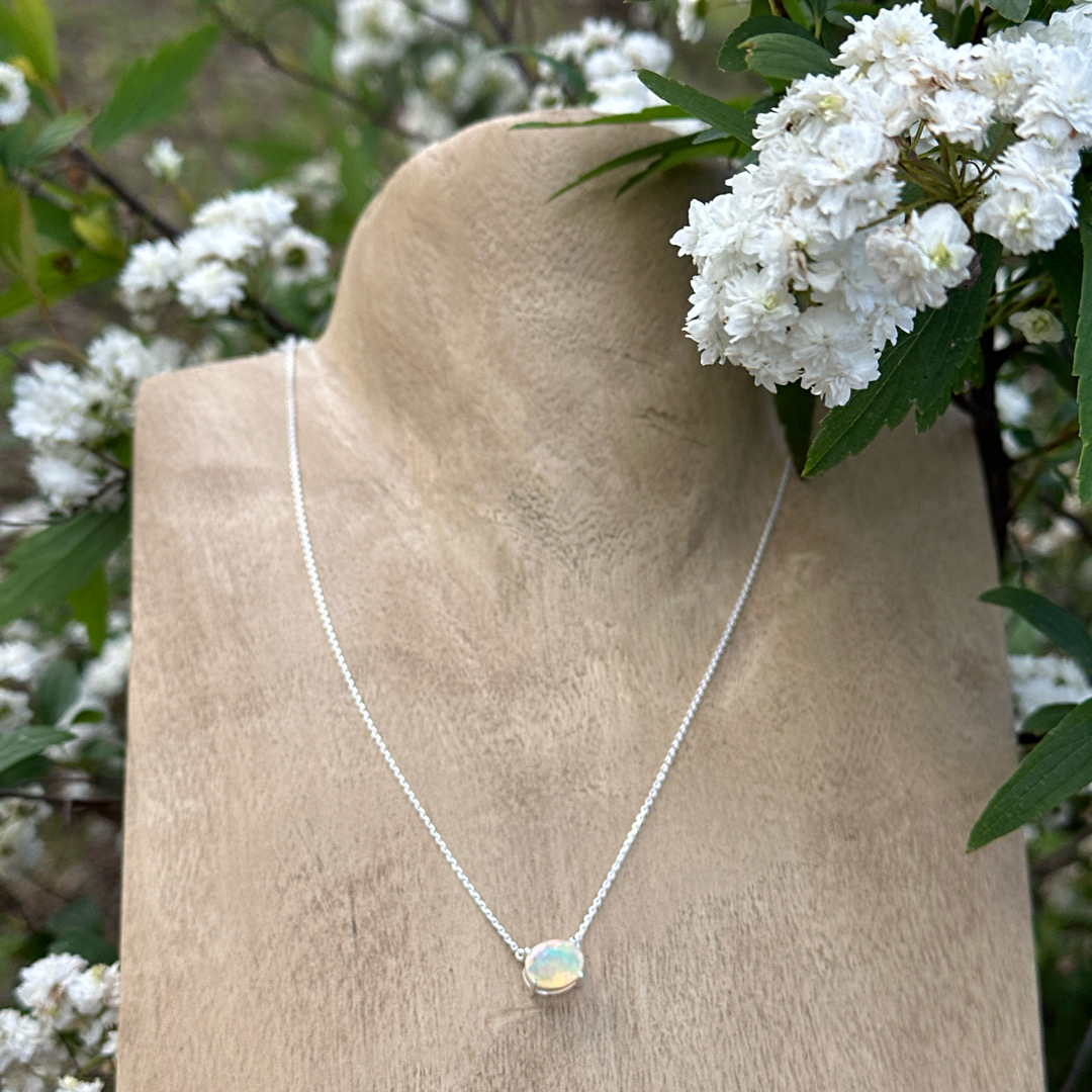 Delicate Necklace with Oval Ethiopian Opal - Image 6