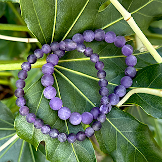 Frosted amethyst bracelet 6 to 8 mm, A grade