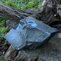 Alternative view of Hématite brute de 8kg