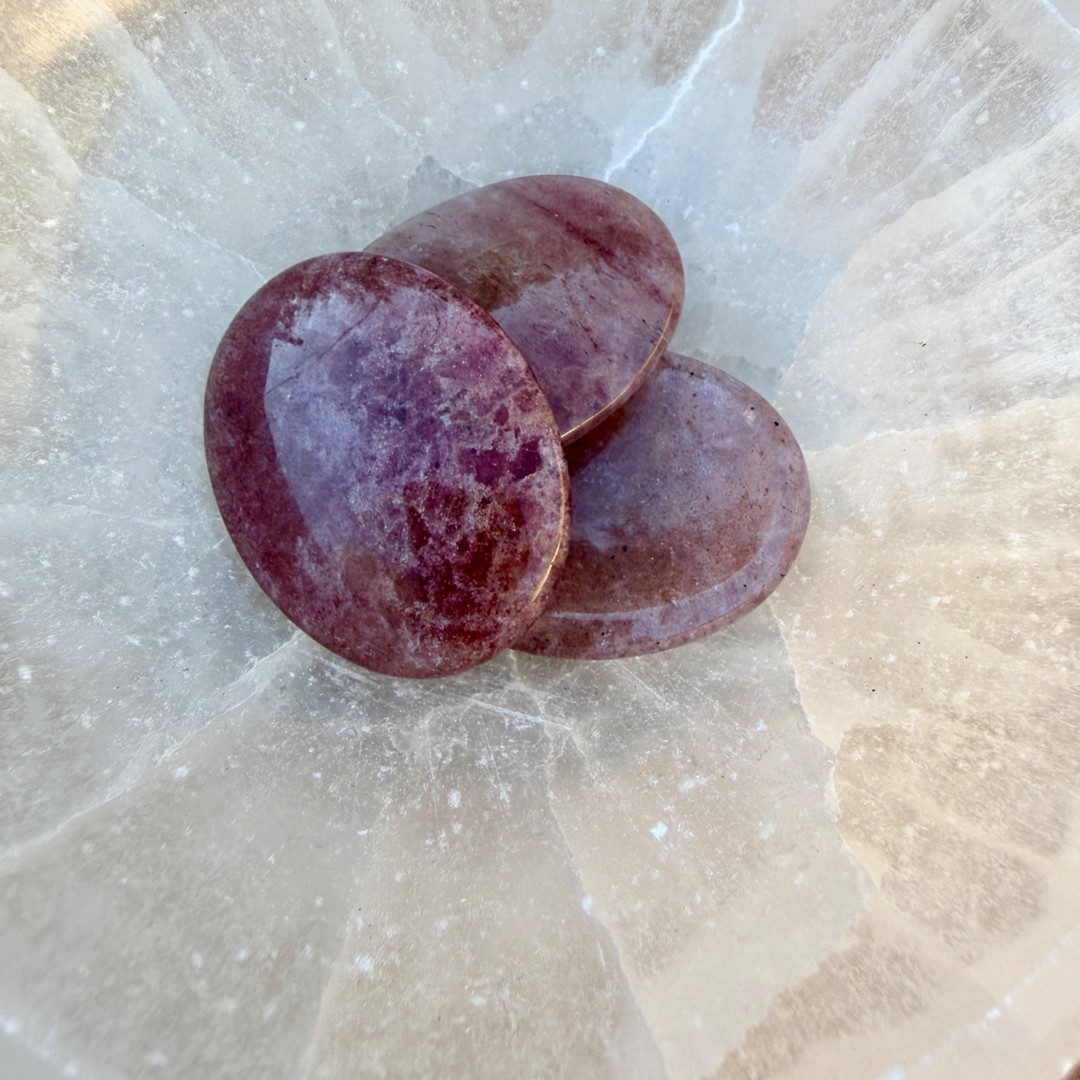 Galet anti-stress quartz fraise – Image 3
