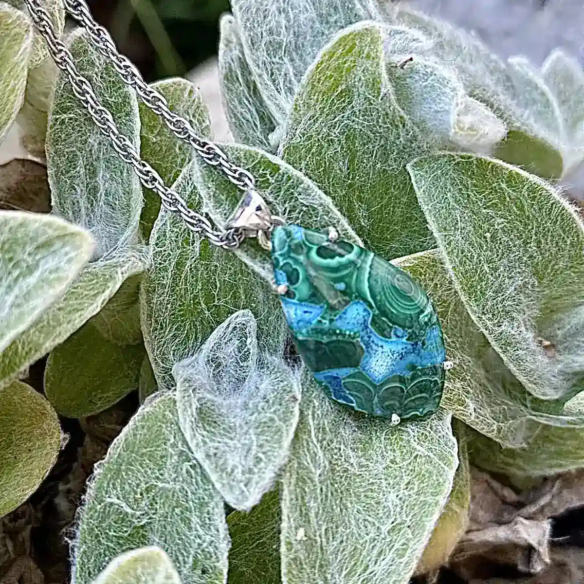 Oval chrysocolla malachite pendant - Image 3